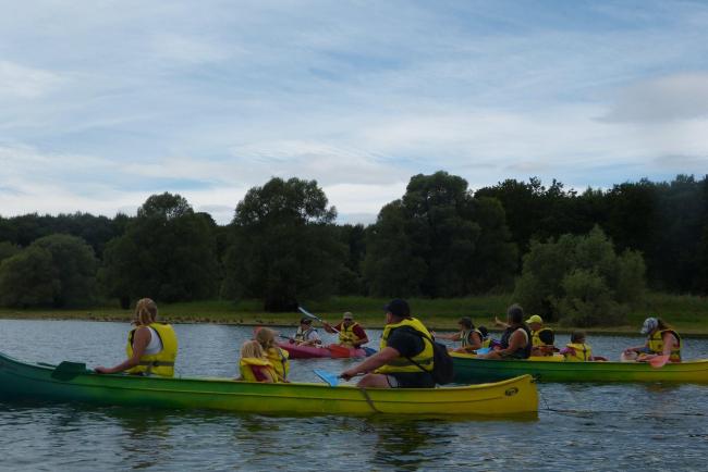 Activités touristiques : canoés (PNRFO)
