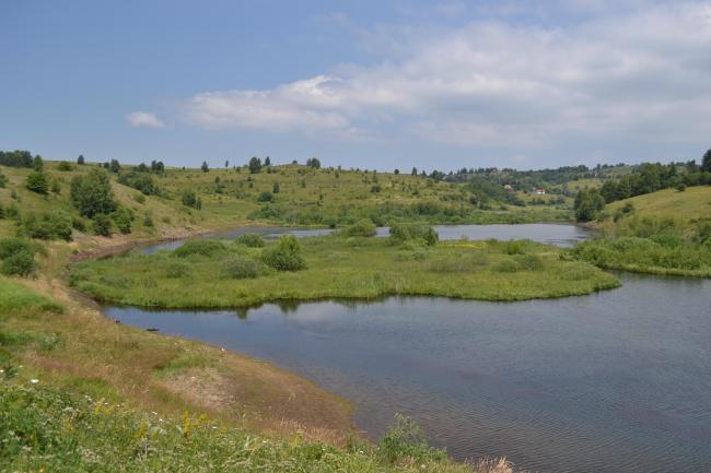 Murin bay and floating isles of Vlasina