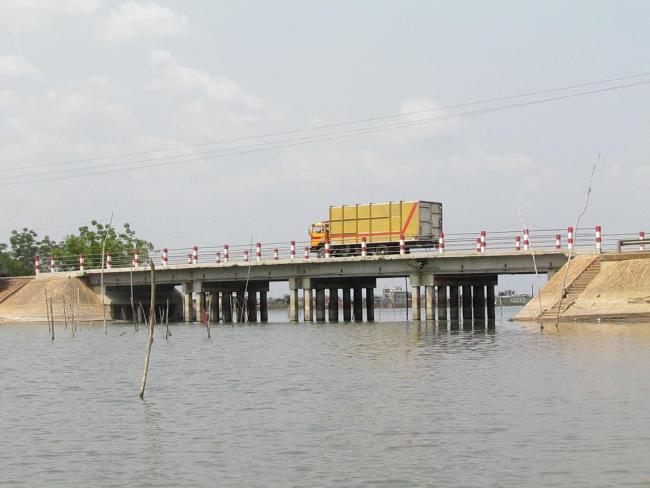 Pont entre le Lac Ahémé et le Chenal Aho sur la Route Nationale Inter Etat Cotonou-Lomé
