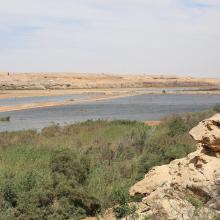 Oued As-Saqia Al Hamra en contact de la ville de La'youne (vue vers l'amont)