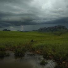 Thunderstorm approaching Ingula